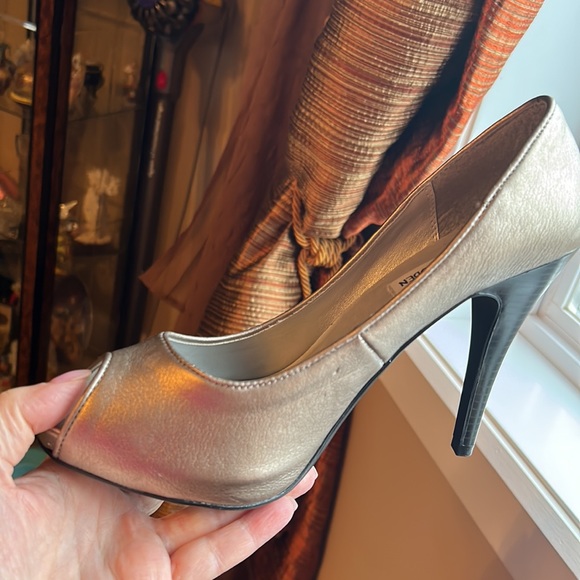 Steve Madden pumps - Picture 4 of 5